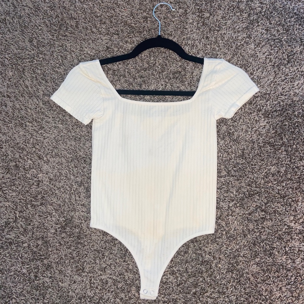 Boutique Cream Textured Stretchy Bodysuit
